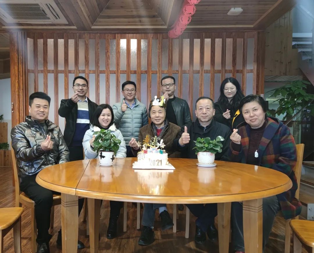 三月份生日会|温情送员工，，，暖意留心间